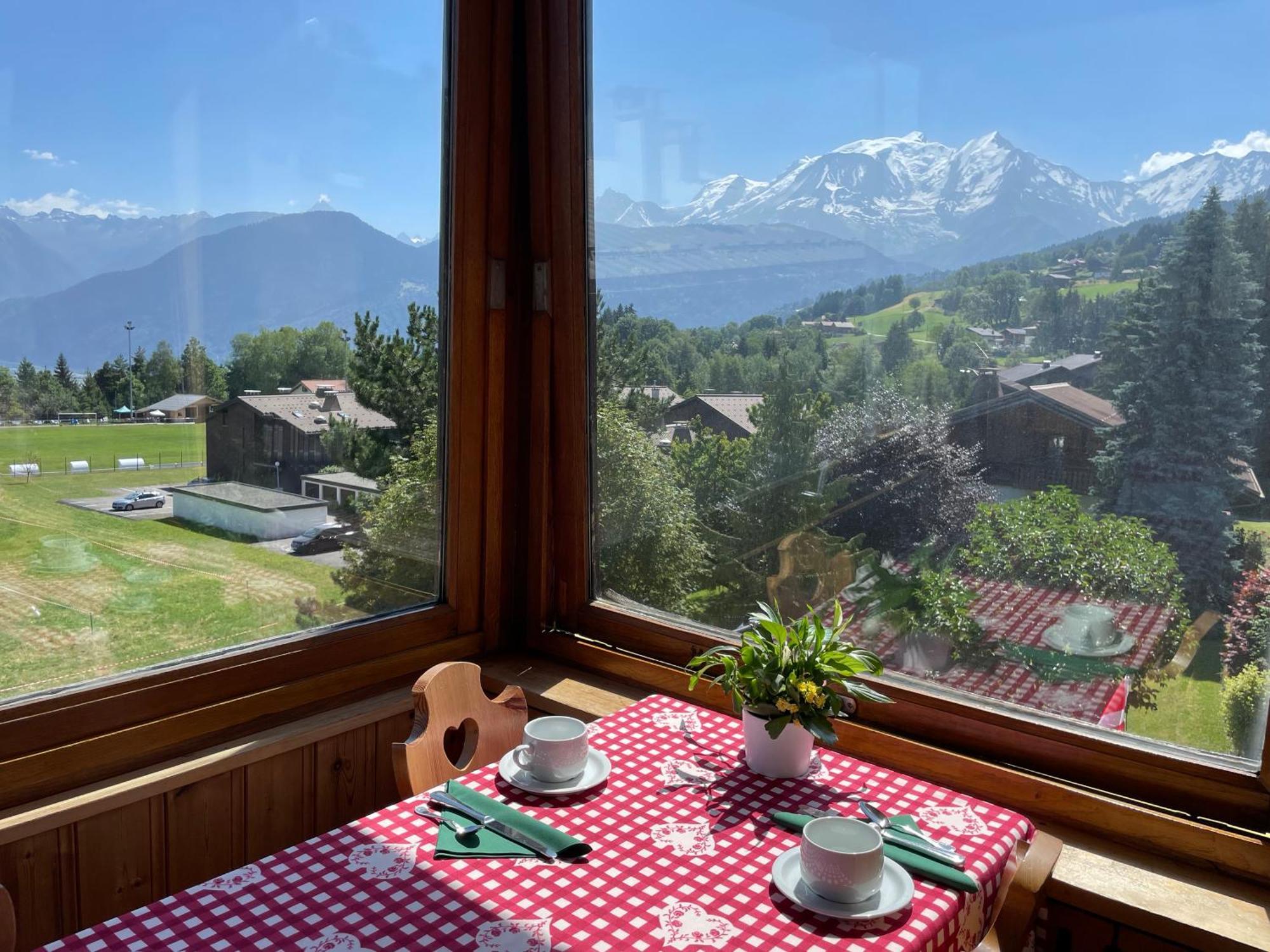 Hotel Les Granits Комблу Экстерьер фото