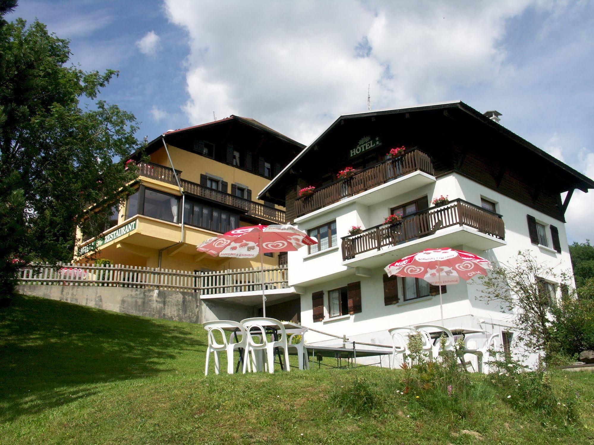 Hotel Les Granits Комблу Экстерьер фото