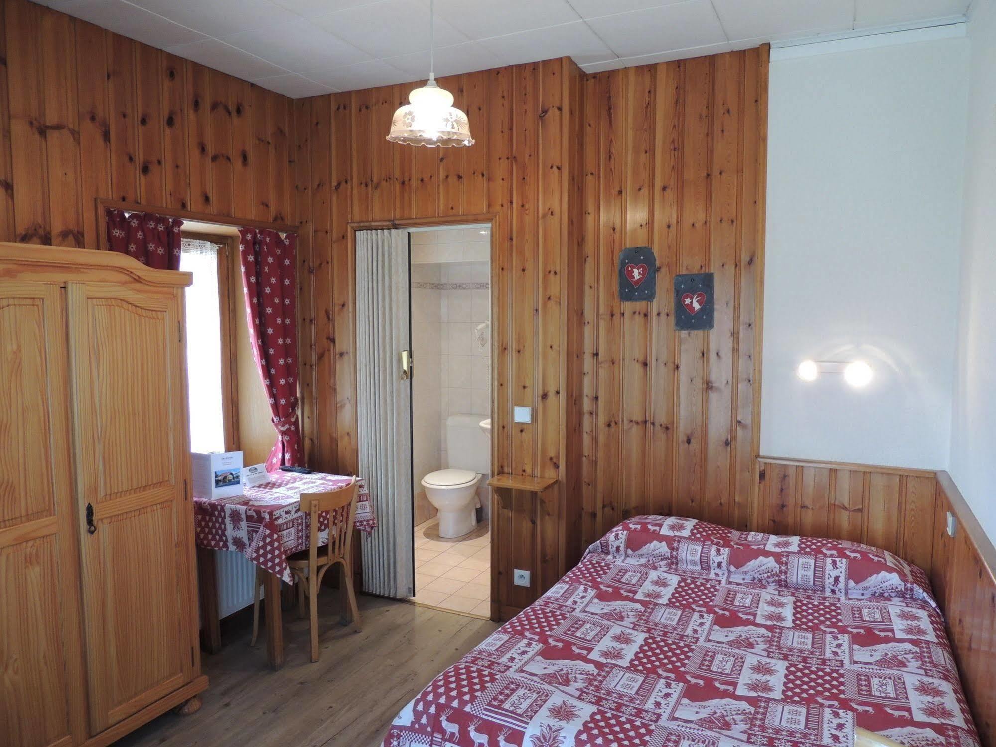 Hotel Les Granits Комблу Экстерьер фото